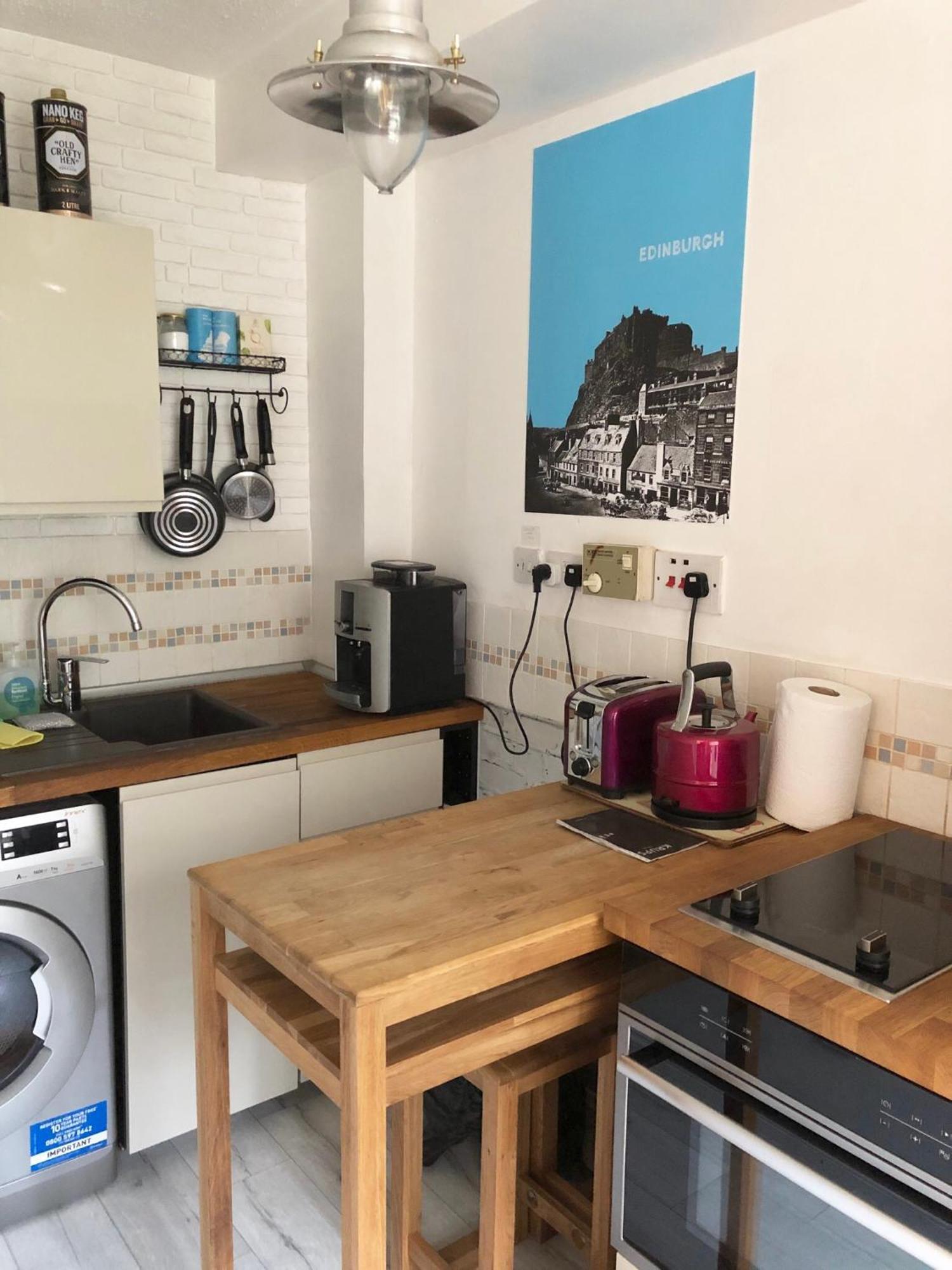 Castle View&Grassmarket Studio Flat With Luxury Bathroom エディンバラ エクステリア 写真
